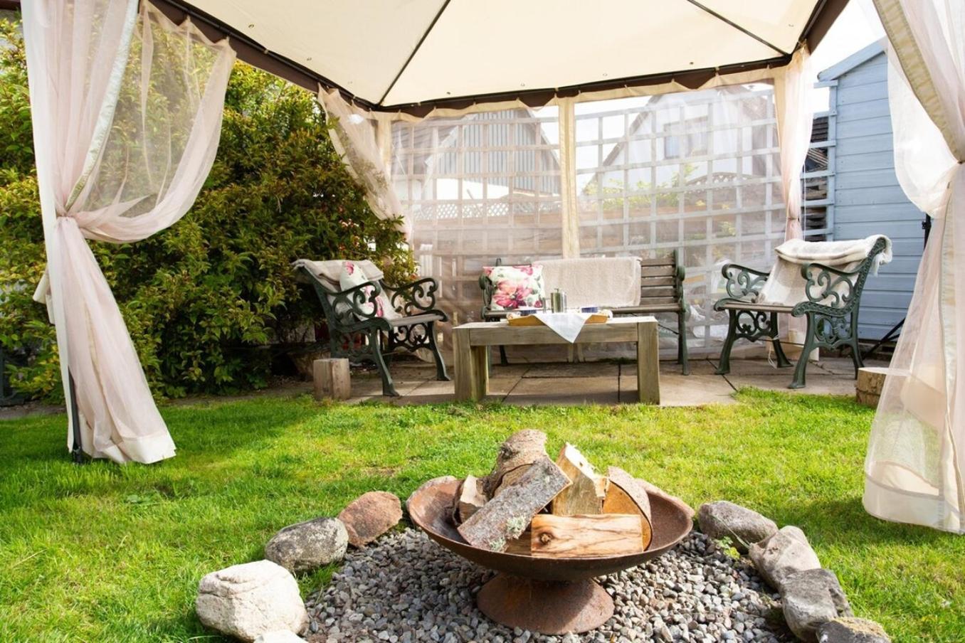 Beechwood Lodge Guesthouse ألنيس المظهر الخارجي الصورة