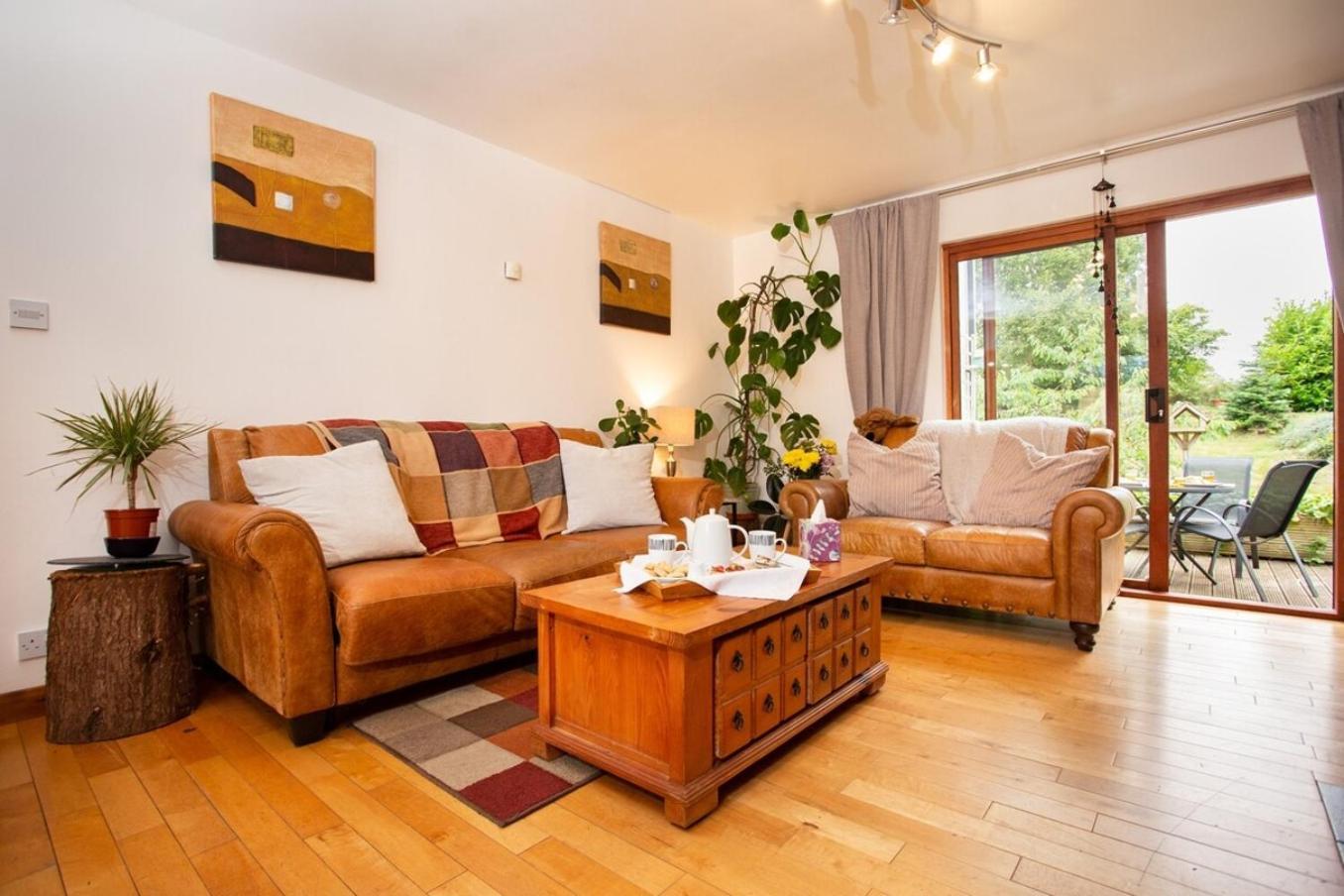 Beechwood Lodge Guesthouse ألنيس المظهر الخارجي الصورة